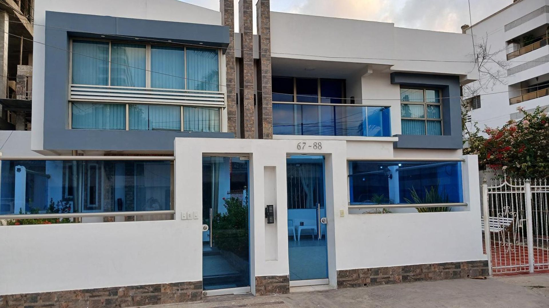 Crespo 67 Aeropuerto Apartamento *