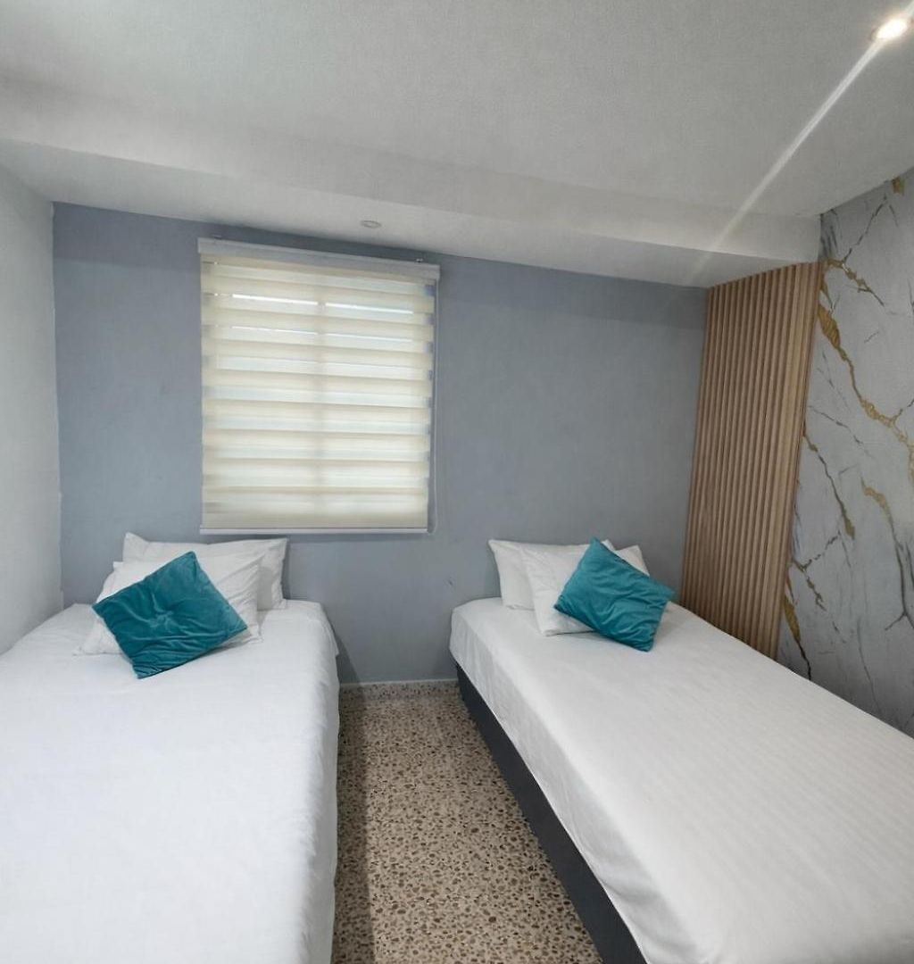 Crespo 67 Aeropuerto Apartamento *