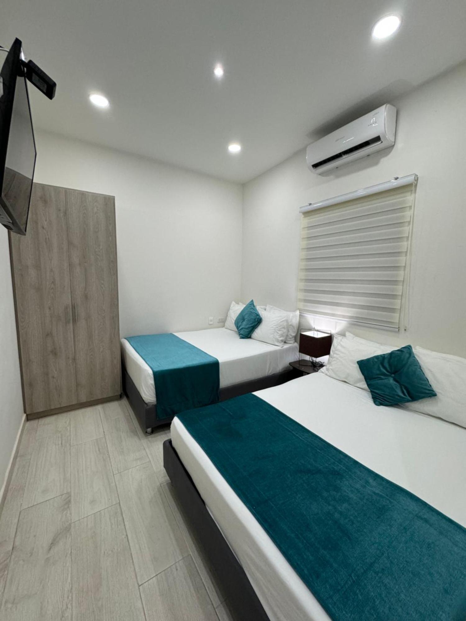 Crespo 67 Aeropuerto *