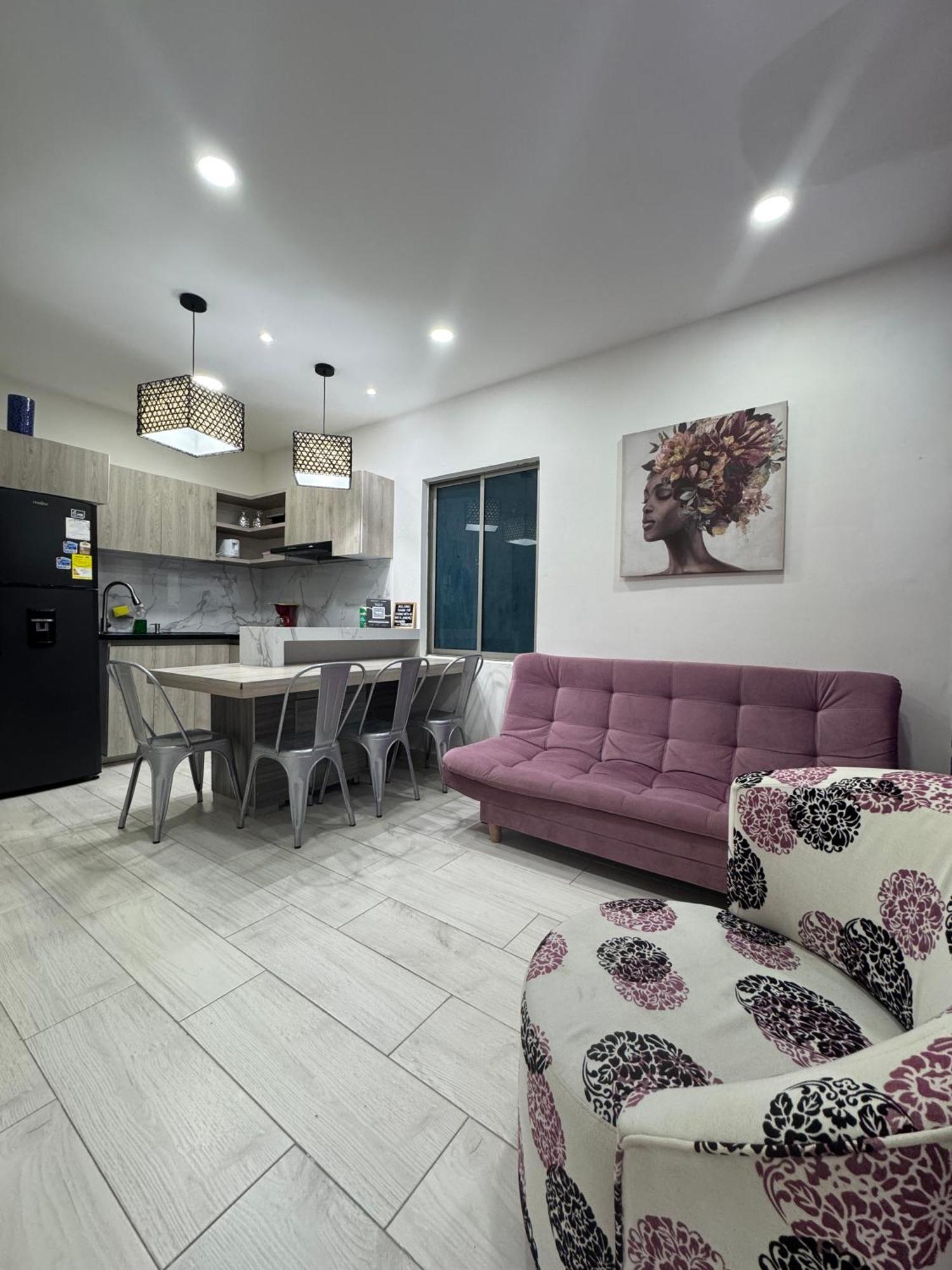 Crespo 67 Aeropuerto Apartamento *