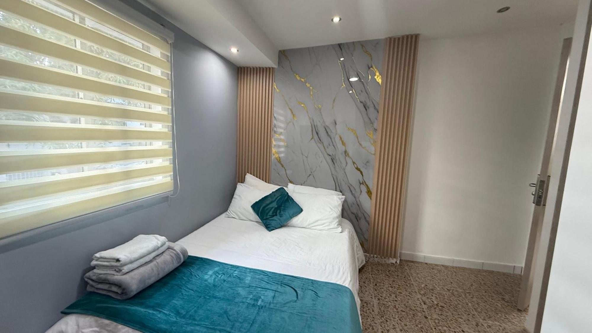 Crespo 67 Aeropuerto Apartamento *